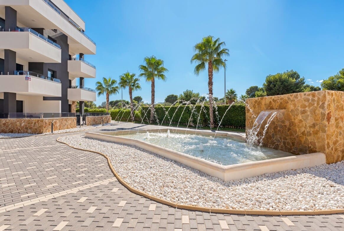 2 soveværelse Lejlighed til salg i Los Altos med swimmingpool garage - € 264.000 (Ref: 10182829)
