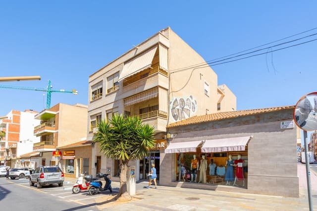 4 slaapkamer Appartement te koop in Puerto Deportivo, Torrevieja - € 319.000 (Ref: 10182831)
