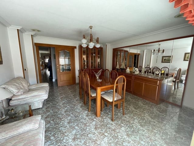 4 slaapkamer Appartement te koop in Puerto Deportivo, Torrevieja - € 319.000 (Ref: 10182831)