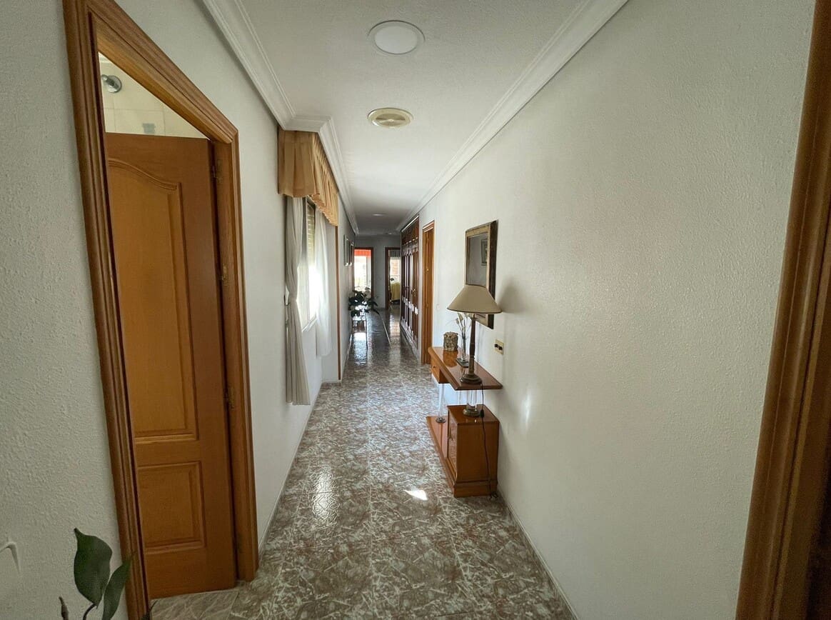 Apartamento de 4 habitaciones en Torrevieja en venta - 319.000 € (Ref: 10182831)