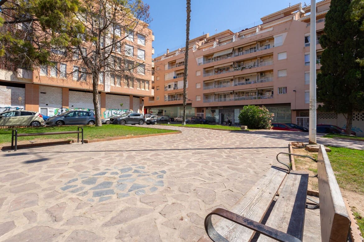 Apartamento de 4 habitaciones en Torrevieja en venta - 319.000 € (Ref: 10182831)