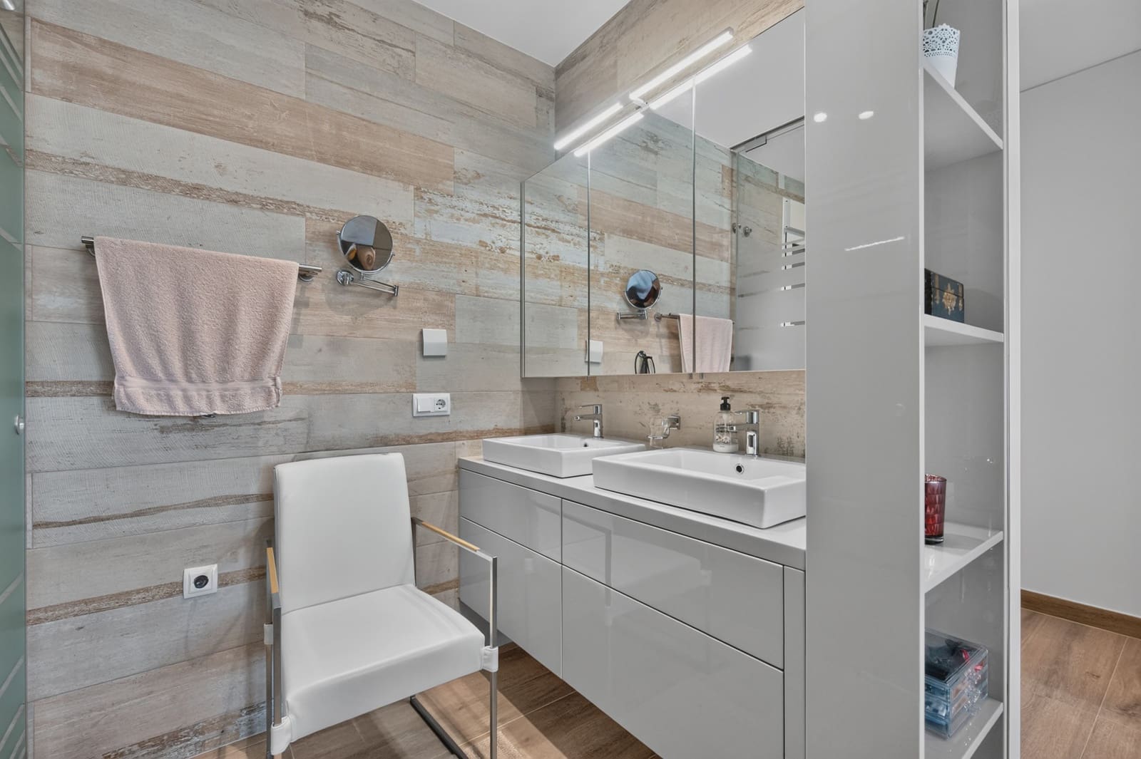 3 Zimmer Apartment zu verkaufen in Las Colinas Golf mit Pool Garage - 570.000 € (Ref: 10183402)