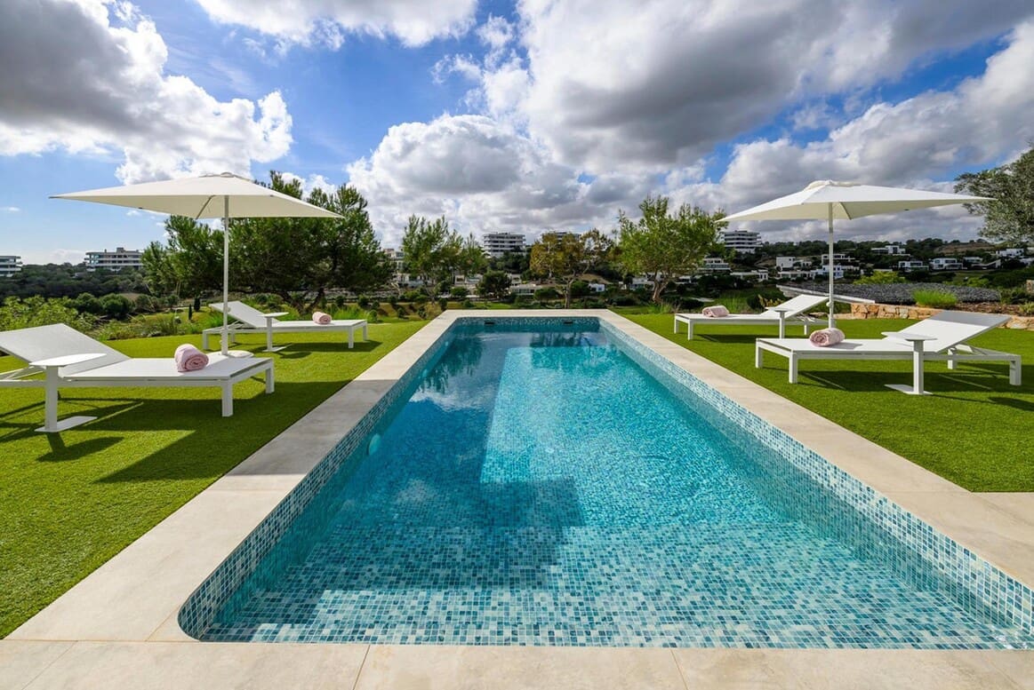 Chalet de 3 habitaciones en Las Colinas Golf en venta con piscina garaje - 1.790.000 € (Ref: 10183406)