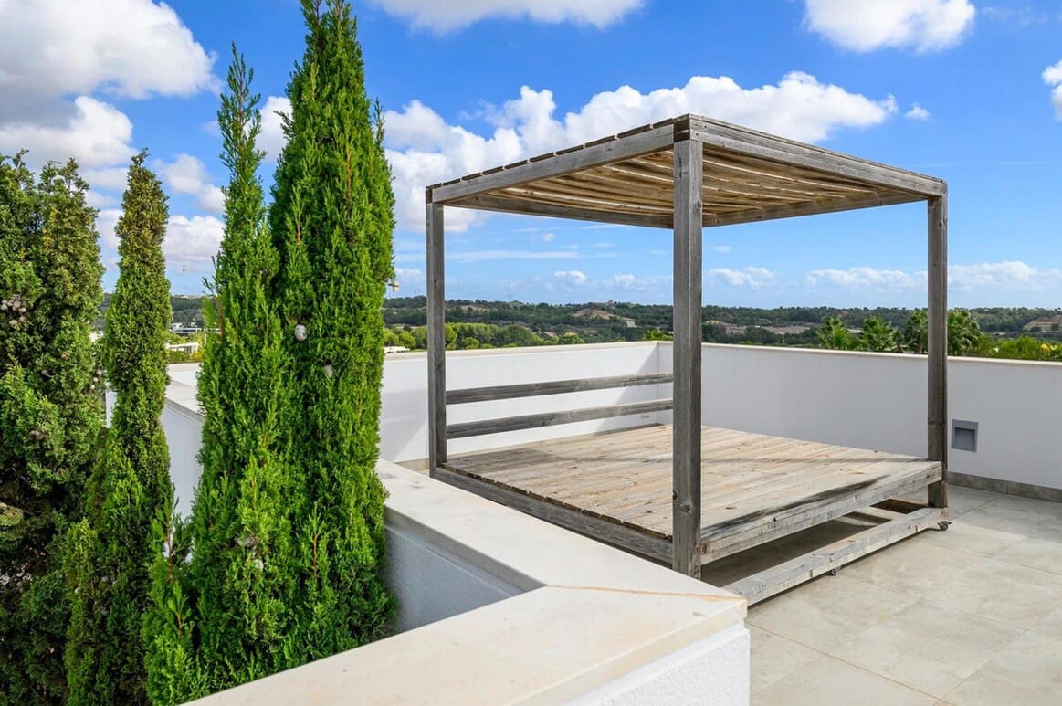 Chalet de 3 habitaciones en Las Colinas Golf en venta con piscina garaje - 1.790.000 € (Ref: 10183406)