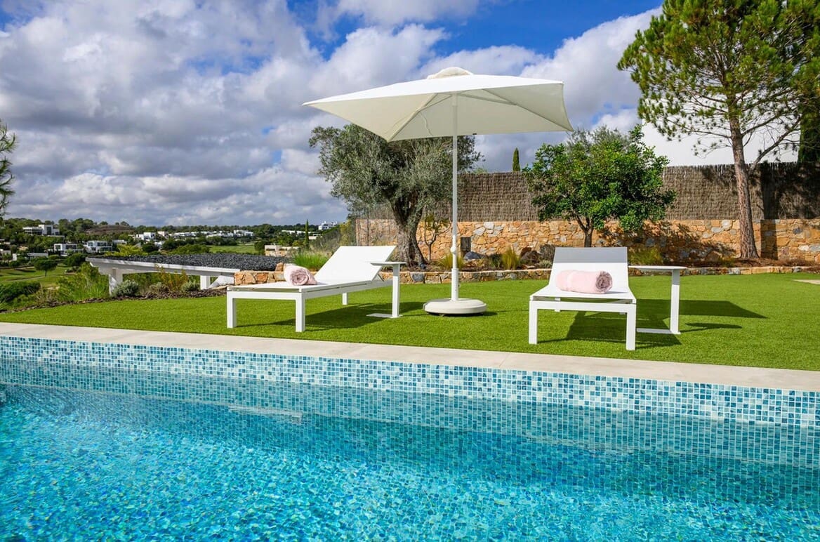 Chalet de 3 habitaciones en Las Colinas Golf en venta con piscina garaje - 1.790.000 € (Ref: 10183406)