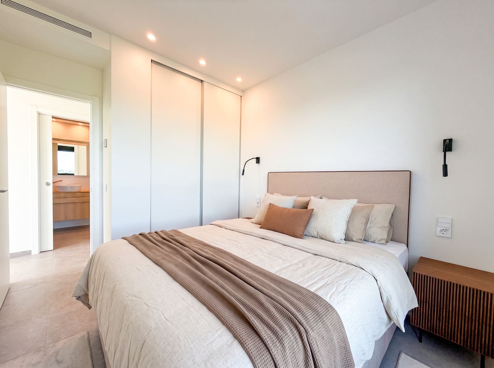 2 Zimmer Apartment zu verkaufen in Las Colinas Golf mit Pool Garage - 560.000 € (Ref: 10183407)