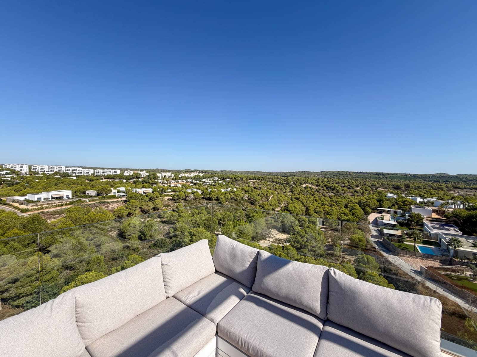 2 Zimmer Apartment zu verkaufen in Las Colinas Golf mit Pool Garage - 560.000 € (Ref: 10183407)