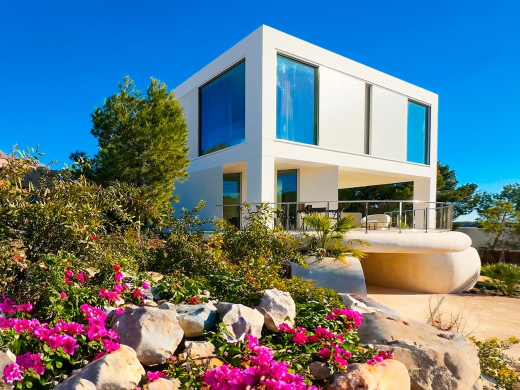 Chalet de 3 habitaciones en Las Colinas Golf en venta con piscina garaje - 2.365.000 € (Ref: 10183408)