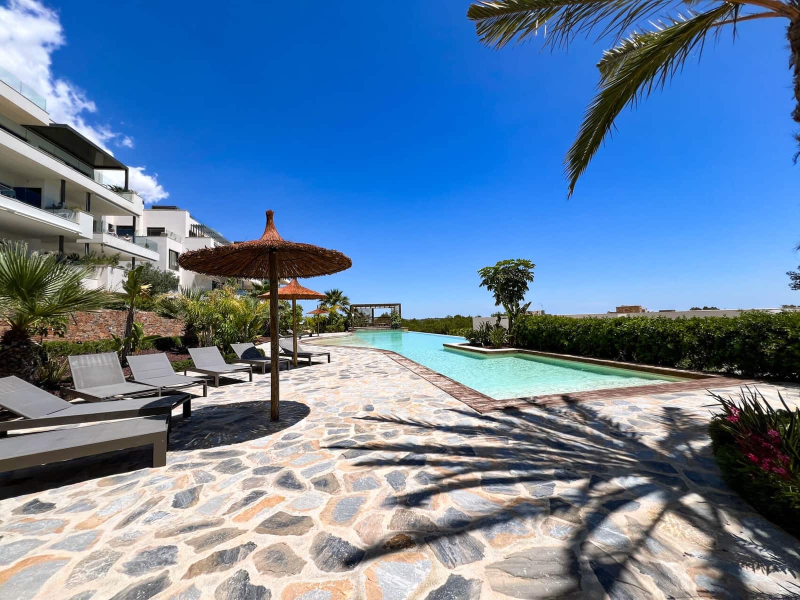 3 bedroom Penthouse for sale in Las Colinas Golf with pool garage - € 990,000 (Ref: 10183410)