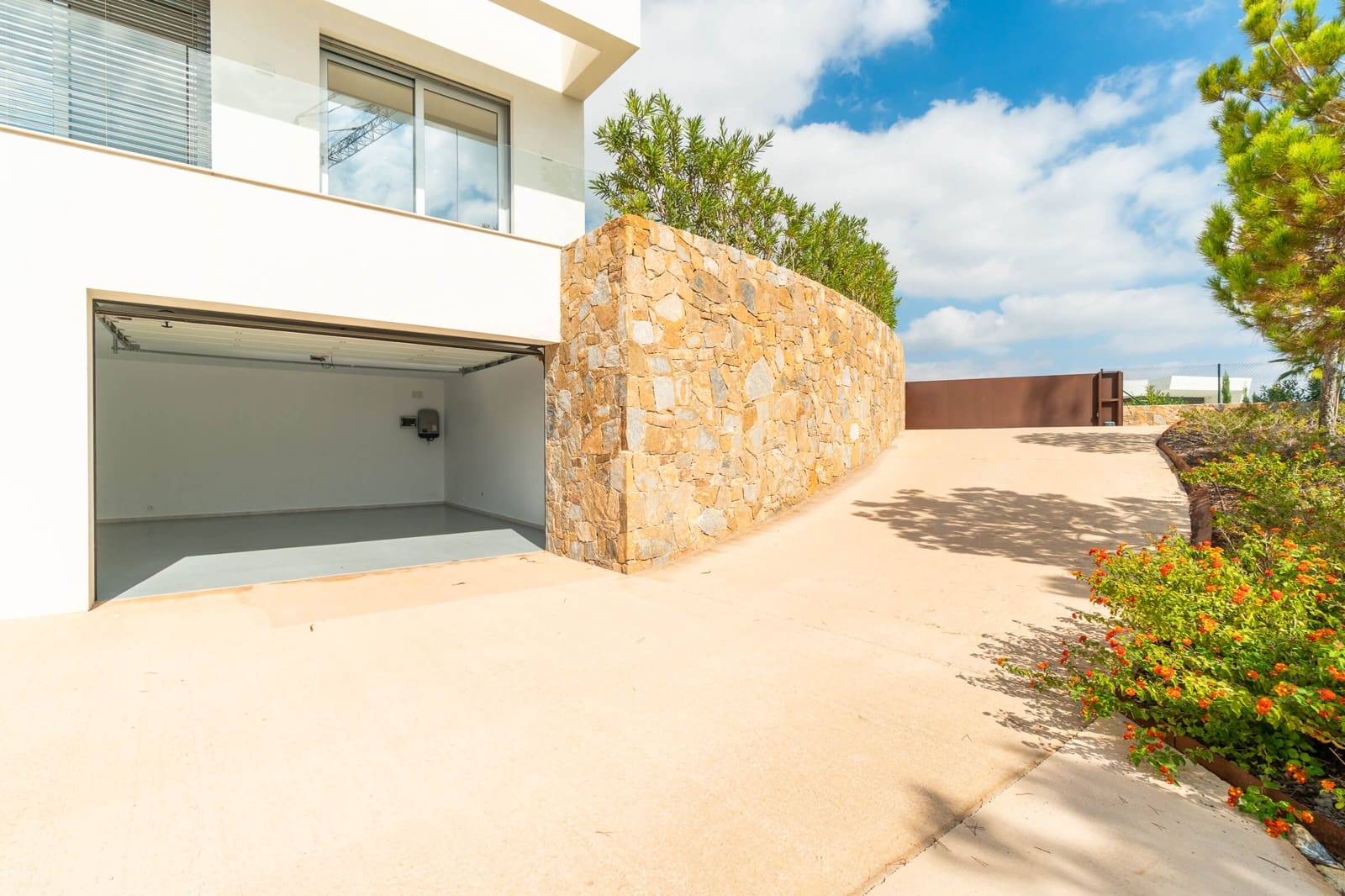 5 Zimmer Villa zu verkaufen in Las Colinas Golf mit Pool Garage - 2.700.000 € (Ref: 10183412)