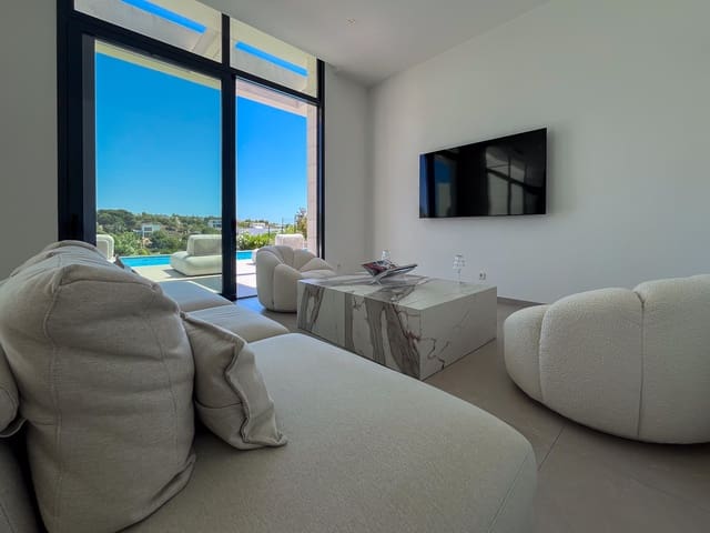 Chalet de 5 habitaciones en Las Colinas Golf, Orihuela en venta con piscina garaje - 1.795.000 € (Ref: 10183413)