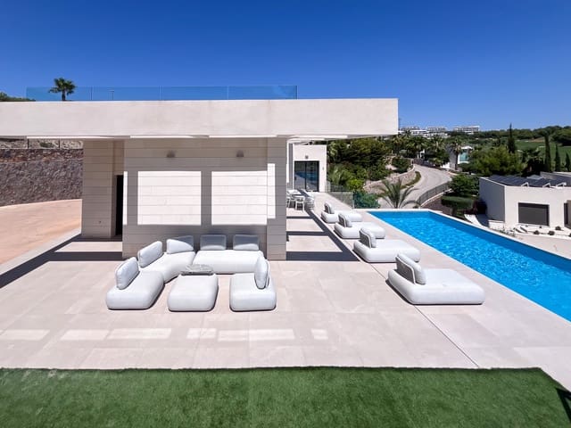 Chalet de 5 habitaciones en Las Colinas Golf, Orihuela en venta con piscina garaje - 1.795.000 € (Ref: 10183413)