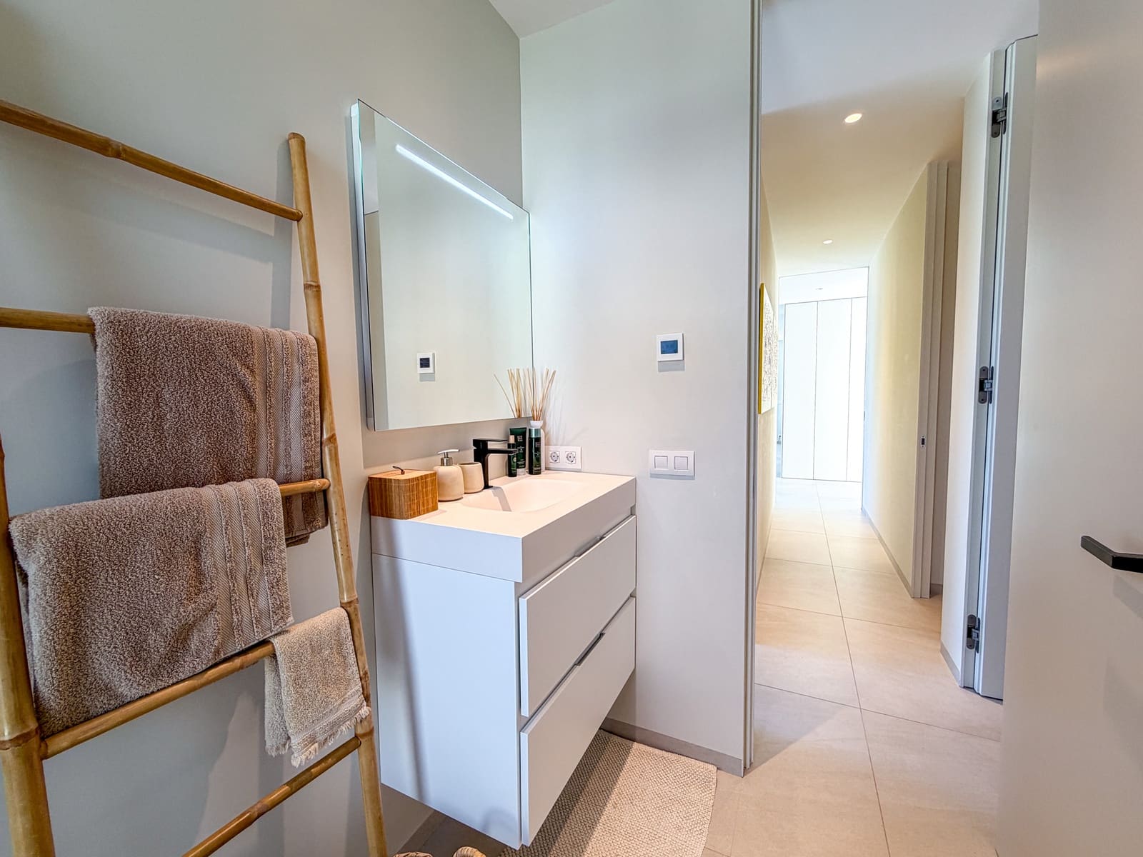 4 Zimmer Villa zu verkaufen in Las Colinas Golf mit Pool - 1.550.000 € (Ref: 10183415)