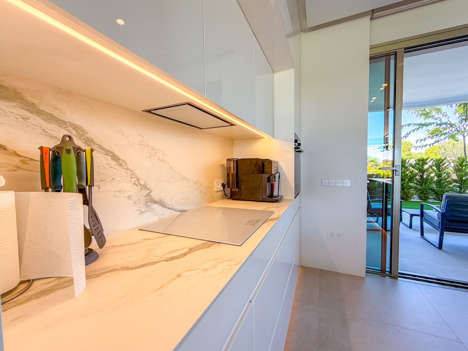 Apartamento de 3 habitaciones en Las Colinas Golf en venta con piscina garaje - 795.000 € (Ref: 10183416)