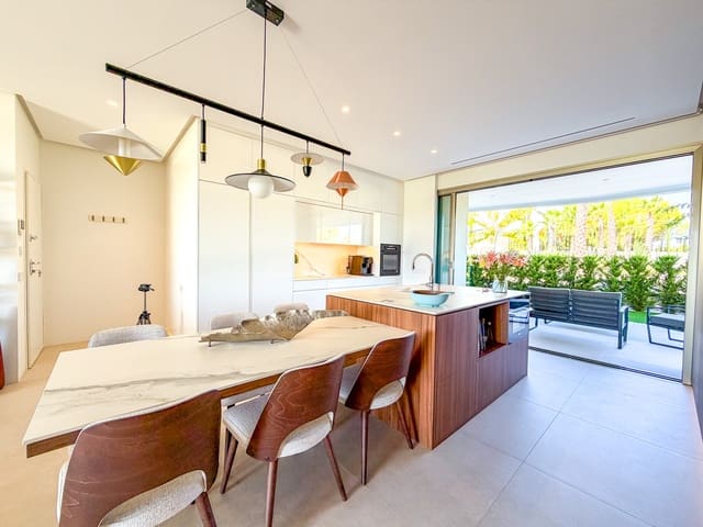 Apartamento de 3 habitaciones en Las Colinas Golf, Orihuela en venta con piscina garaje - 795.000 € (Ref: 10183416)