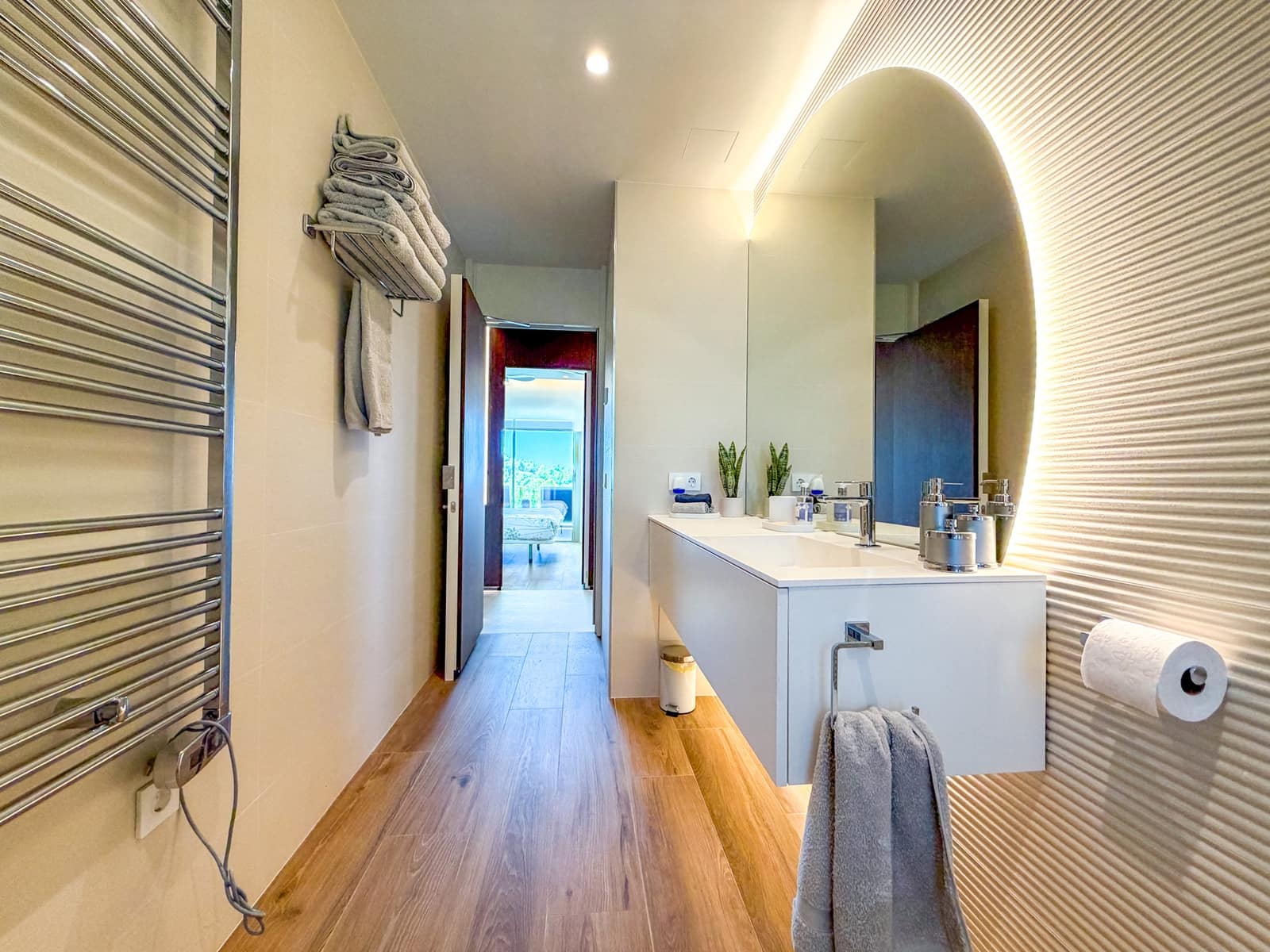 Apartamento de 3 habitaciones en Las Colinas Golf en venta con piscina garaje - 795.000 € (Ref: 10183416)