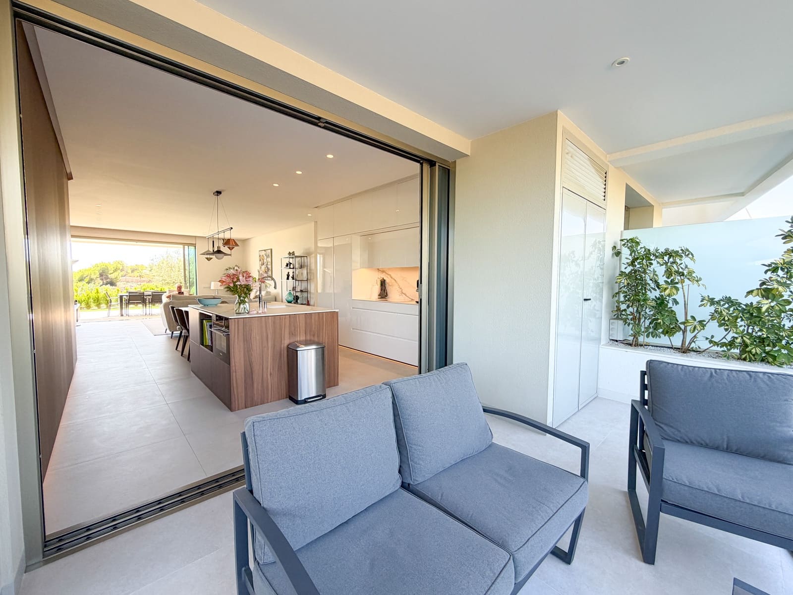 Apartamento de 3 habitaciones en Las Colinas Golf en venta con piscina garaje - 795.000 € (Ref: 10183416)