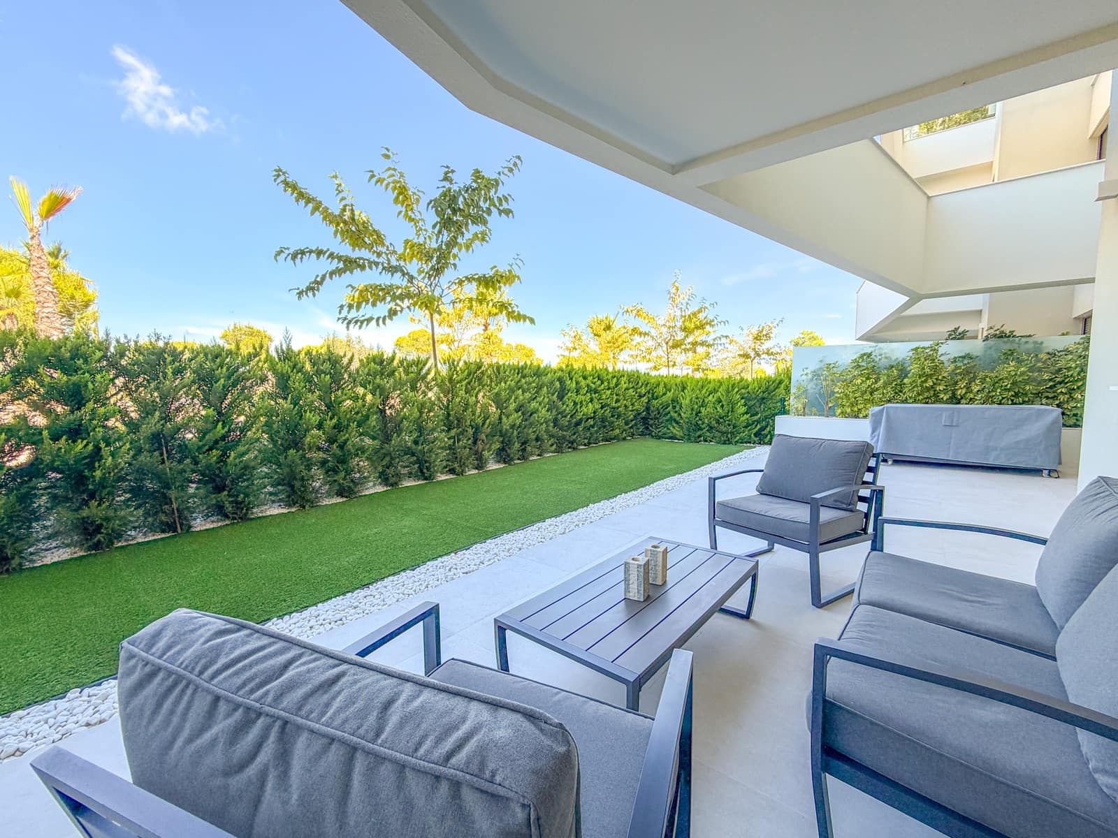 Apartamento de 3 habitaciones en Las Colinas Golf en venta con piscina garaje - 795.000 € (Ref: 10183416)