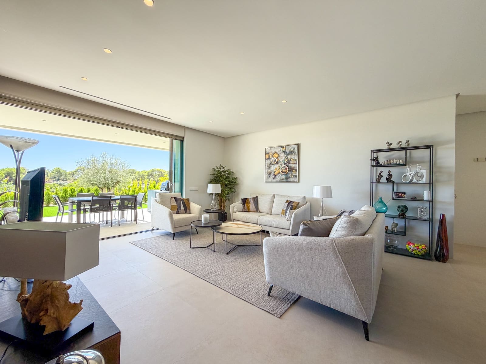 Apartamento de 3 habitaciones en Las Colinas Golf en venta con piscina garaje - 795.000 € (Ref: 10183416)