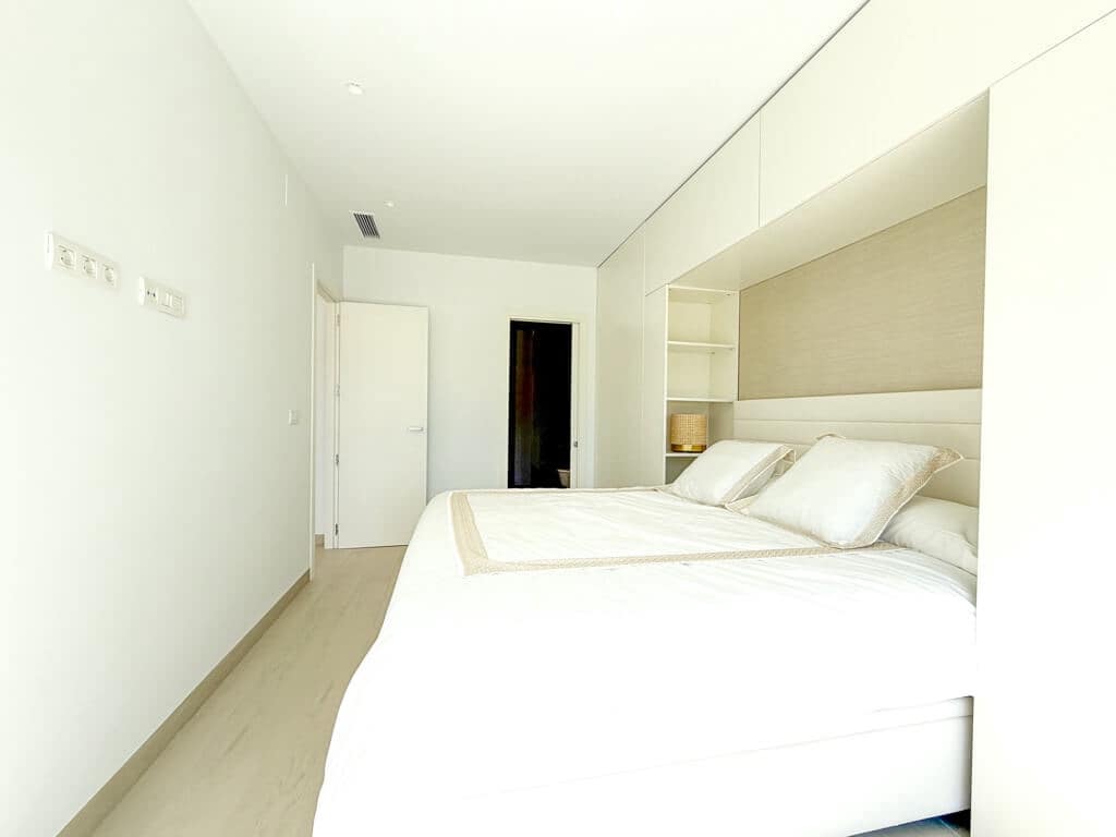 3 sypialnia Apartament na sprzedaż w Las Colinas Golf z basenem garażem - 485 000 € (Ref: 10183421)