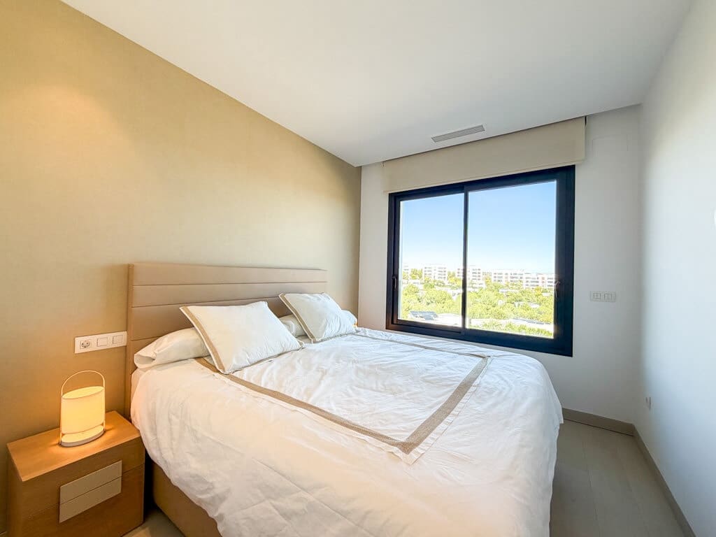 3 sypialnia Apartament na sprzedaż w Las Colinas Golf z basenem garażem - 485 000 € (Ref: 10183421)