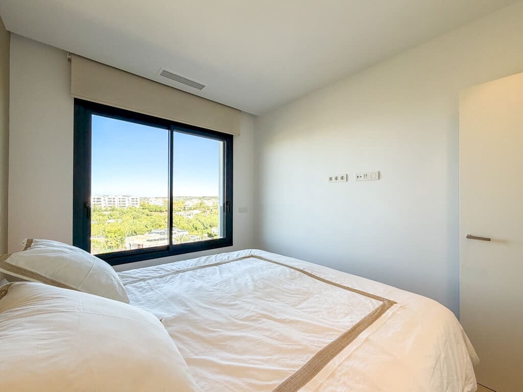 3 sypialnia Apartament na sprzedaż w Las Colinas Golf z basenem garażem - 485 000 € (Ref: 10183421)
