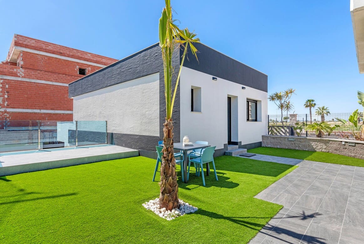 2 Zimmer Apartment zu verkaufen in Guardamar del Segura mit Pool Garage - 255.000 € (Ref: 10184396)
