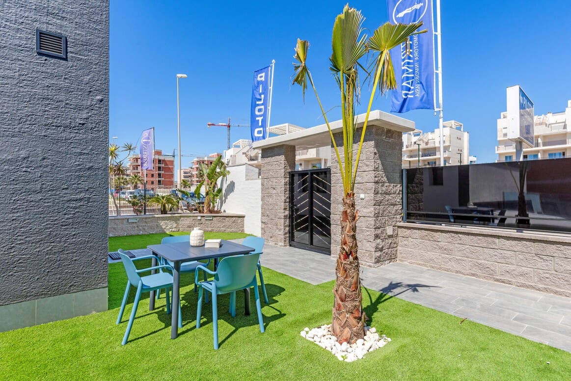 2 Zimmer Apartment zu verkaufen in Guardamar del Segura mit Pool Garage - 255.000 € (Ref: 10184396)