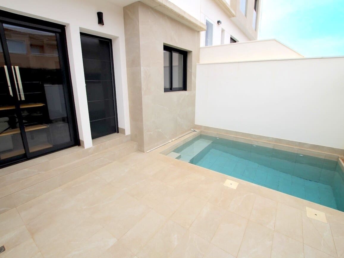 3 quarto Moradia para venda em Pilar de la Horadada com piscina garagem - 320 000 € (Ref: 10184401)
