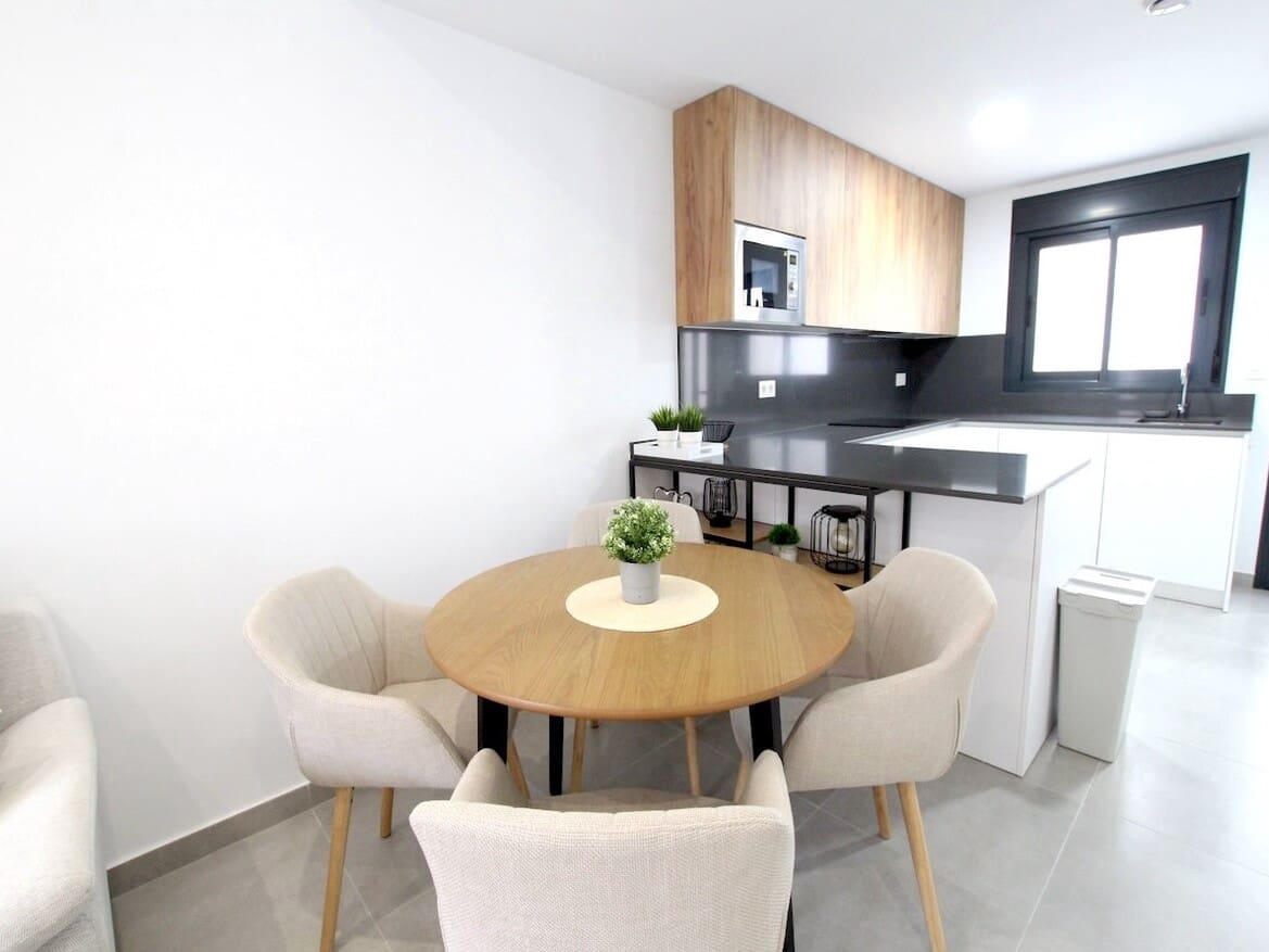 3 quarto Moradia para venda em Pilar de la Horadada com piscina garagem - 320 000 € (Ref: 10184401)