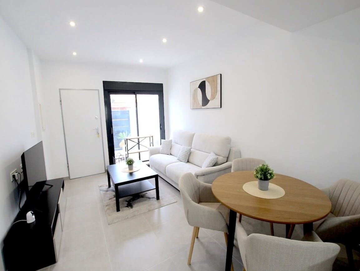 3 quarto Moradia para venda em Pilar de la Horadada com piscina garagem - 320 000 € (Ref: 10184401)