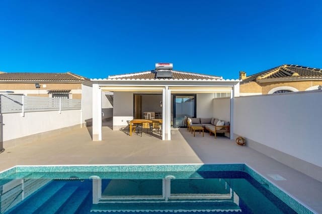 Chalet de 3 habitaciones en El Chaparral, Torrevieja en venta con piscina garaje - 459.000 € (Ref: 10184408)