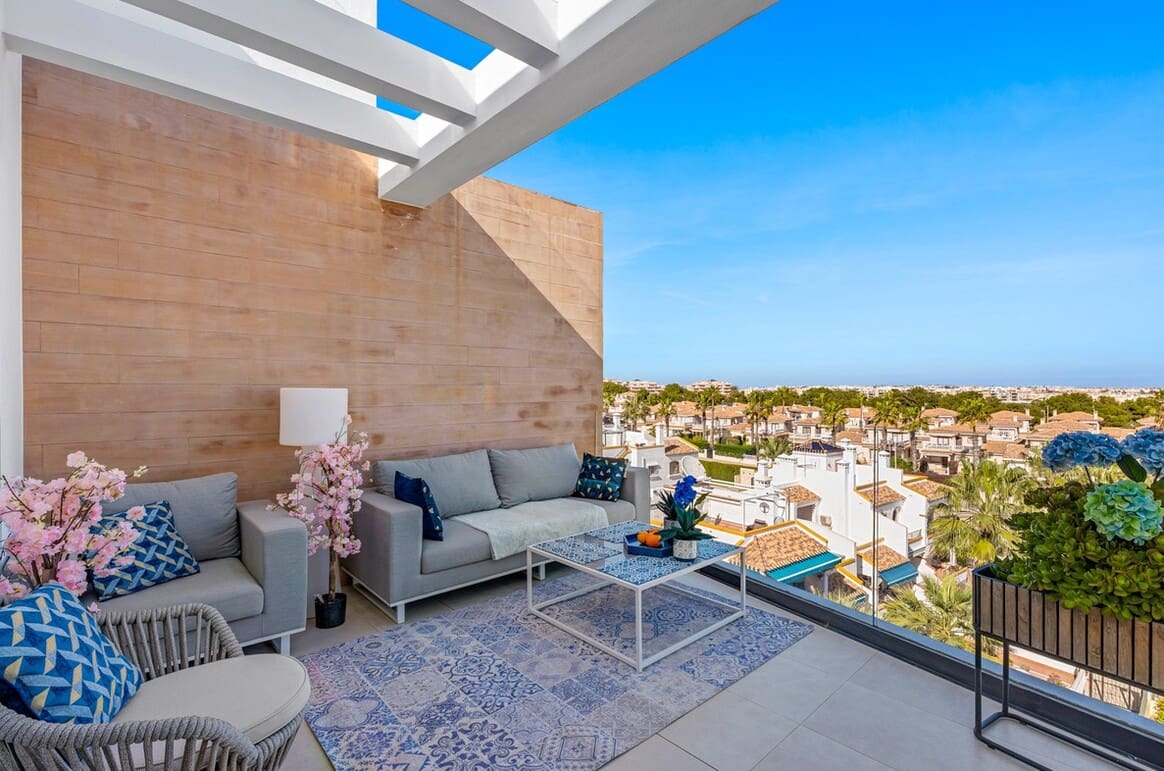 3 sovrum Lägenhet till salu i Orihuela Costa med pool garage - 639 000 € (Ref: 10184409)