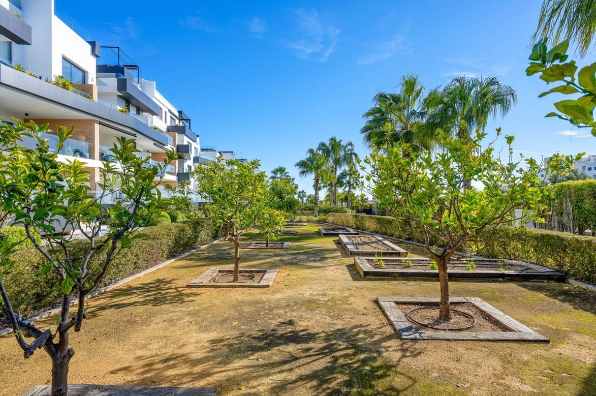3 sovrum Lägenhet till salu i Orihuela Costa med pool garage - 639 000 € (Ref: 10184409)