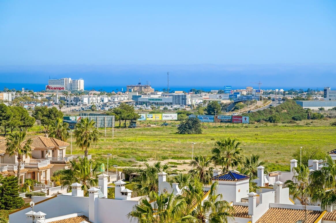 3 sovrum Lägenhet till salu i Orihuela Costa med pool garage - 639 000 € (Ref: 10184409)