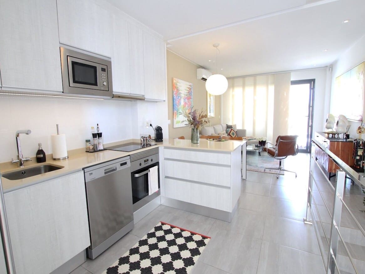 3 makuuhuone Omakotitalo myytävänä paikassa Benijofar mukana uima-altaan - 324 950 € (Ref: 10185353)