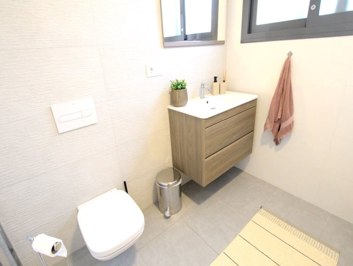 3 makuuhuone Omakotitalo myytävänä paikassa Benijofar mukana uima-altaan - 324 950 € (Ref: 10185353)