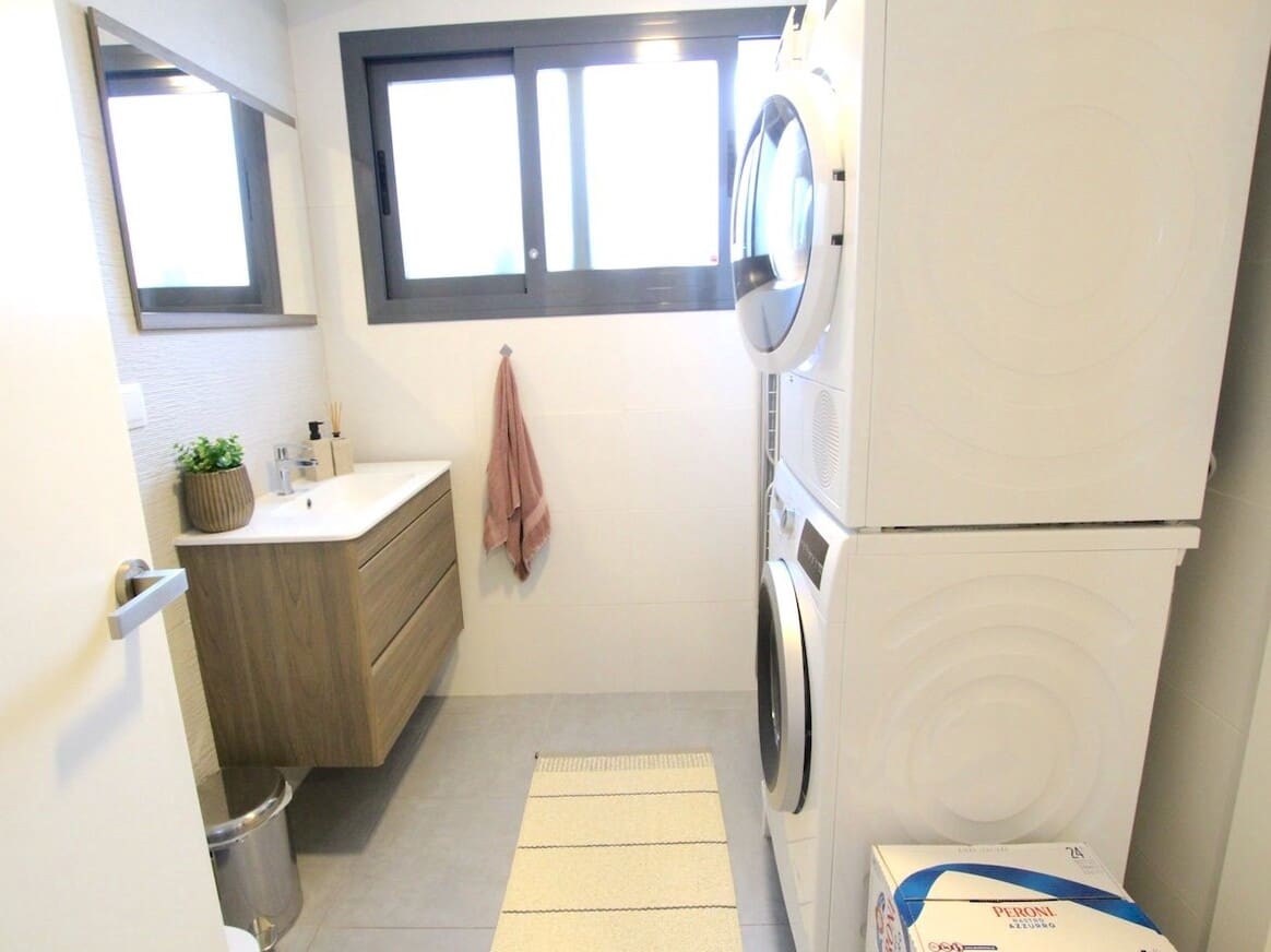 3 makuuhuone Omakotitalo myytävänä paikassa Benijofar mukana uima-altaan - 324 950 € (Ref: 10185353)