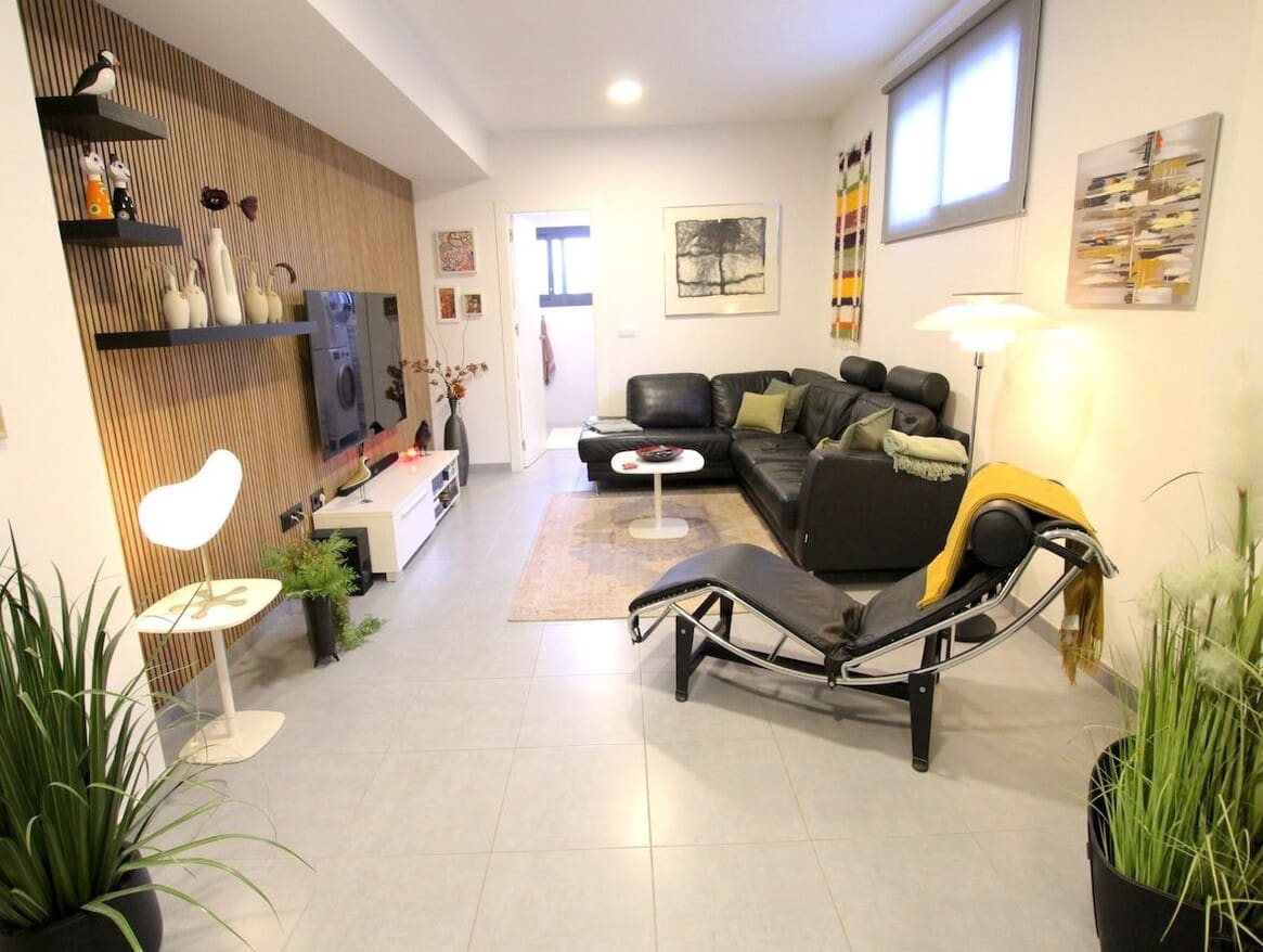 3 makuuhuone Omakotitalo myytävänä paikassa Benijofar mukana uima-altaan - 324 950 € (Ref: 10185353)