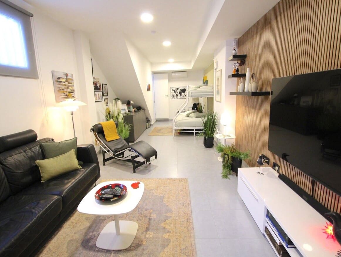 3 makuuhuone Omakotitalo myytävänä paikassa Benijofar mukana uima-altaan - 324 950 € (Ref: 10185353)