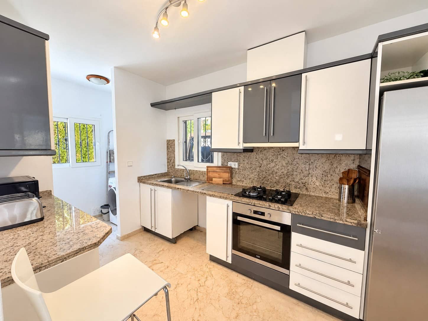 5 chambre Villa/Maison à vendre à Orihuela Costa avec piscine garage - 645 000 € (Ref: 10186711)