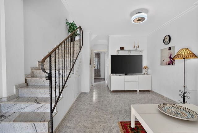 2 slaapkamer Huis te koop in Aguas Nuevas, Torrevieja met zwembad - € 199.000 (Ref: 10186714)