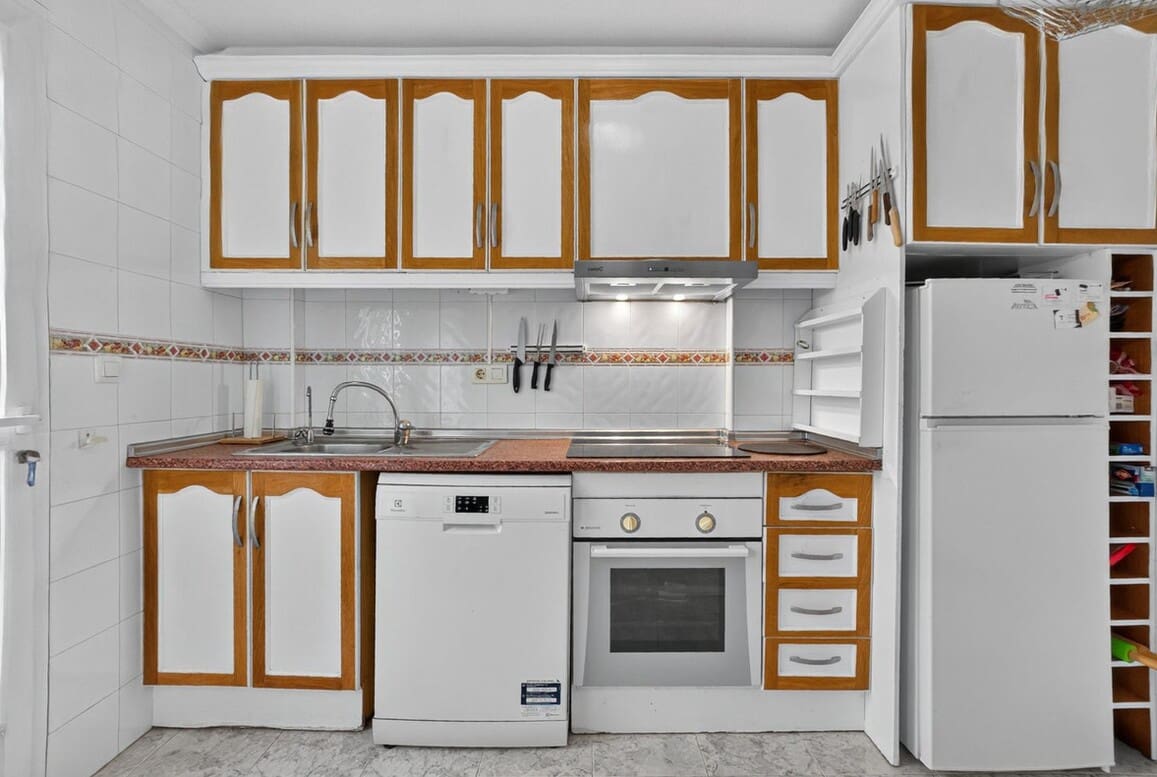 2 slaapkamer Huis te koop in Torrevieja met zwembad - € 199.000 (Ref: 10186714)