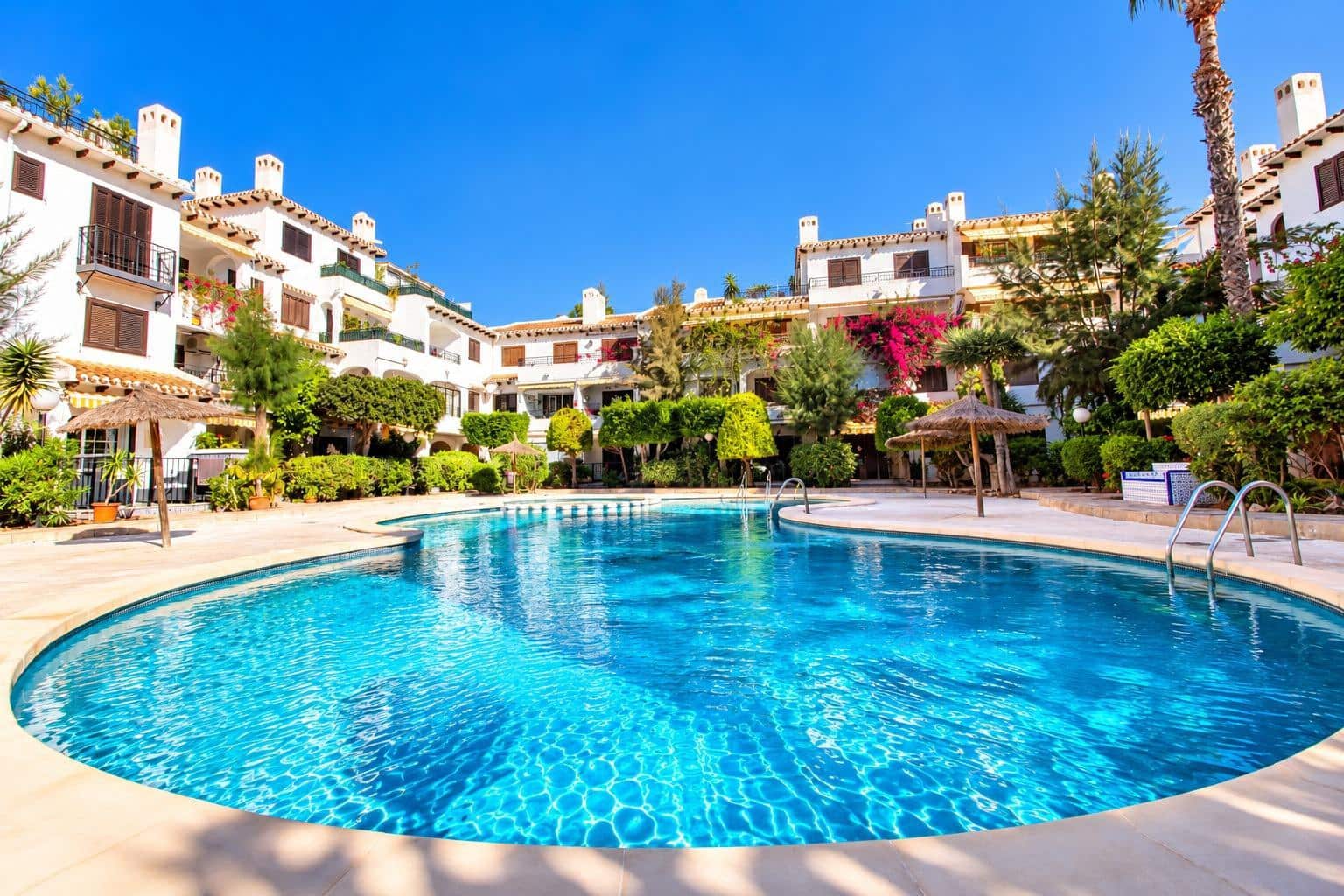 3 soverom Leilighet til salgs i Cabo Roig med svømmebasseng - € 320 000 (Ref: 10186717)
