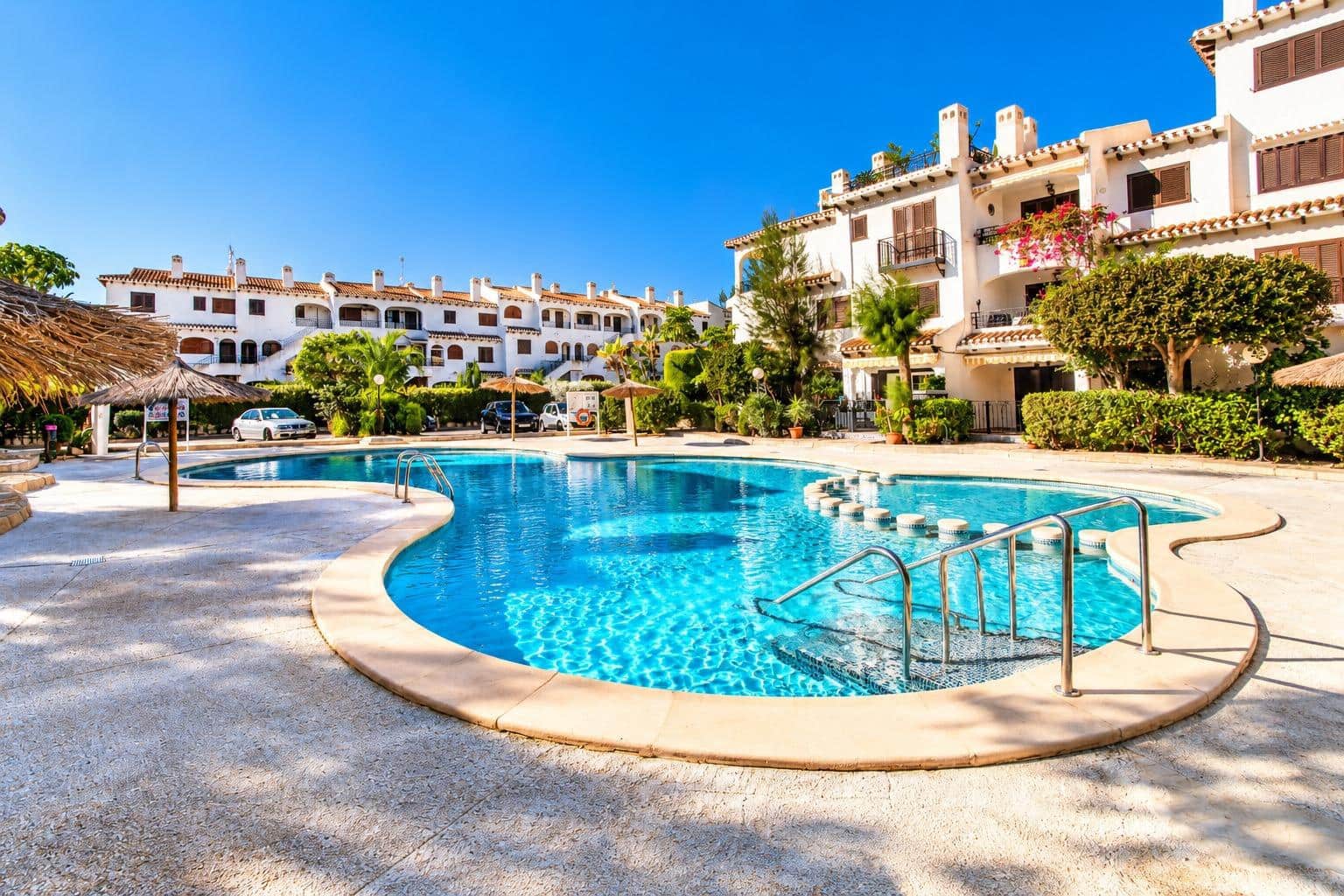 3 soverom Leilighet til salgs i Cabo Roig med svømmebasseng - € 320 000 (Ref: 10186717)