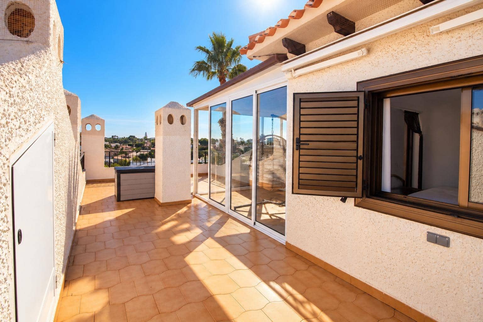 3 soverom Leilighet til salgs i Cabo Roig med svømmebasseng - € 320 000 (Ref: 10186717)