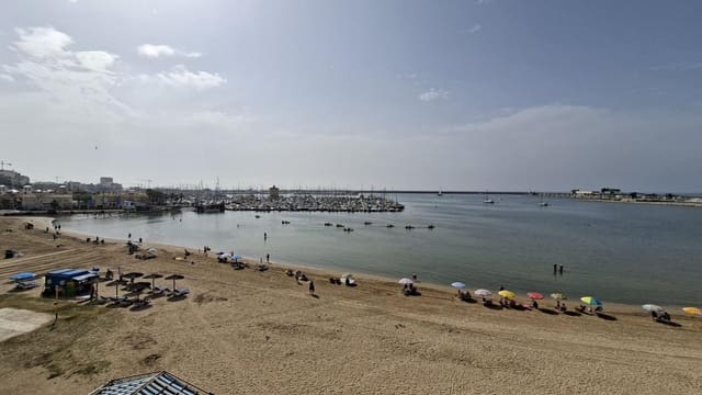 3 makuuhuone Huoneisto myytävänä paikassa Playa del Acequión, Torrevieja - 320 000 € (Ref: 9513636)