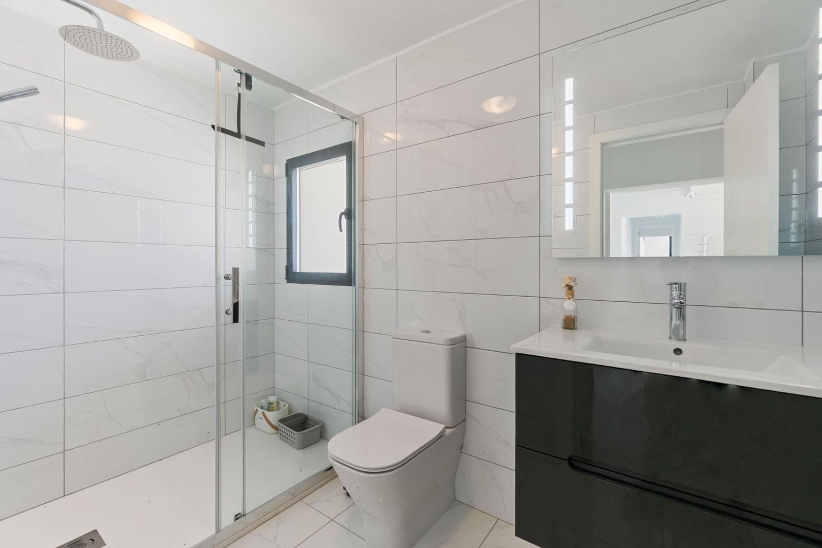 Chalet de 5 habitaciones en La Veleta en venta con piscina garaje - 1.490.000 € (Ref: 9513639)