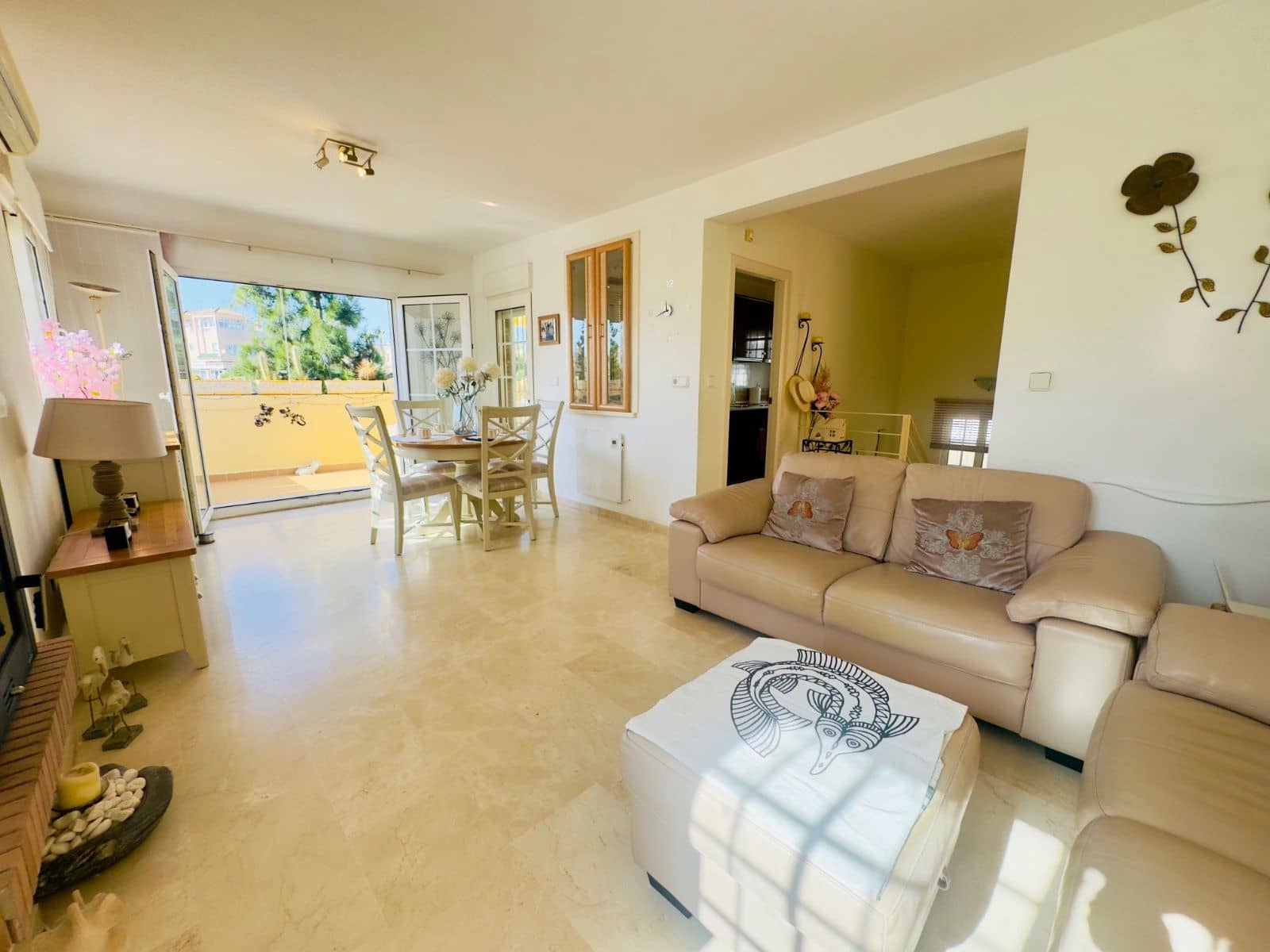 3 sypialnia Willa na sprzedaż w Playa Flamenca z basenem garażem - 365 000 € (Ref: 9513641)