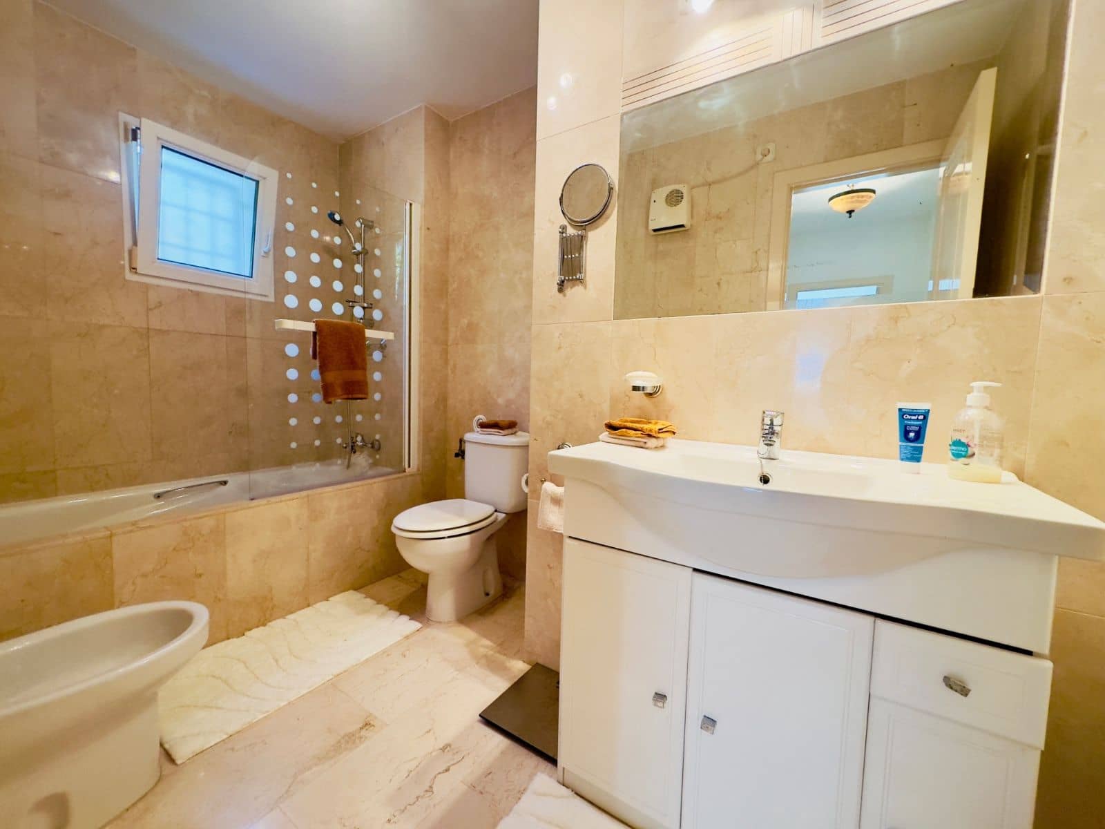 3 sypialnia Willa na sprzedaż w Playa Flamenca z basenem garażem - 365 000 € (Ref: 9513641)